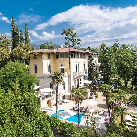 Hotel Villa Astra Lovran Exterior photo