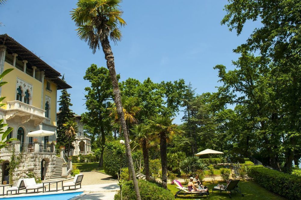 Hotel Villa Astra Lovran Exterior photo