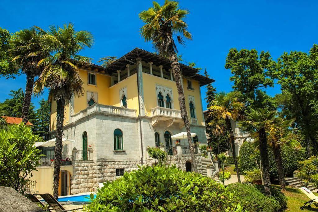 Hotel Villa Astra Lovran Exterior photo