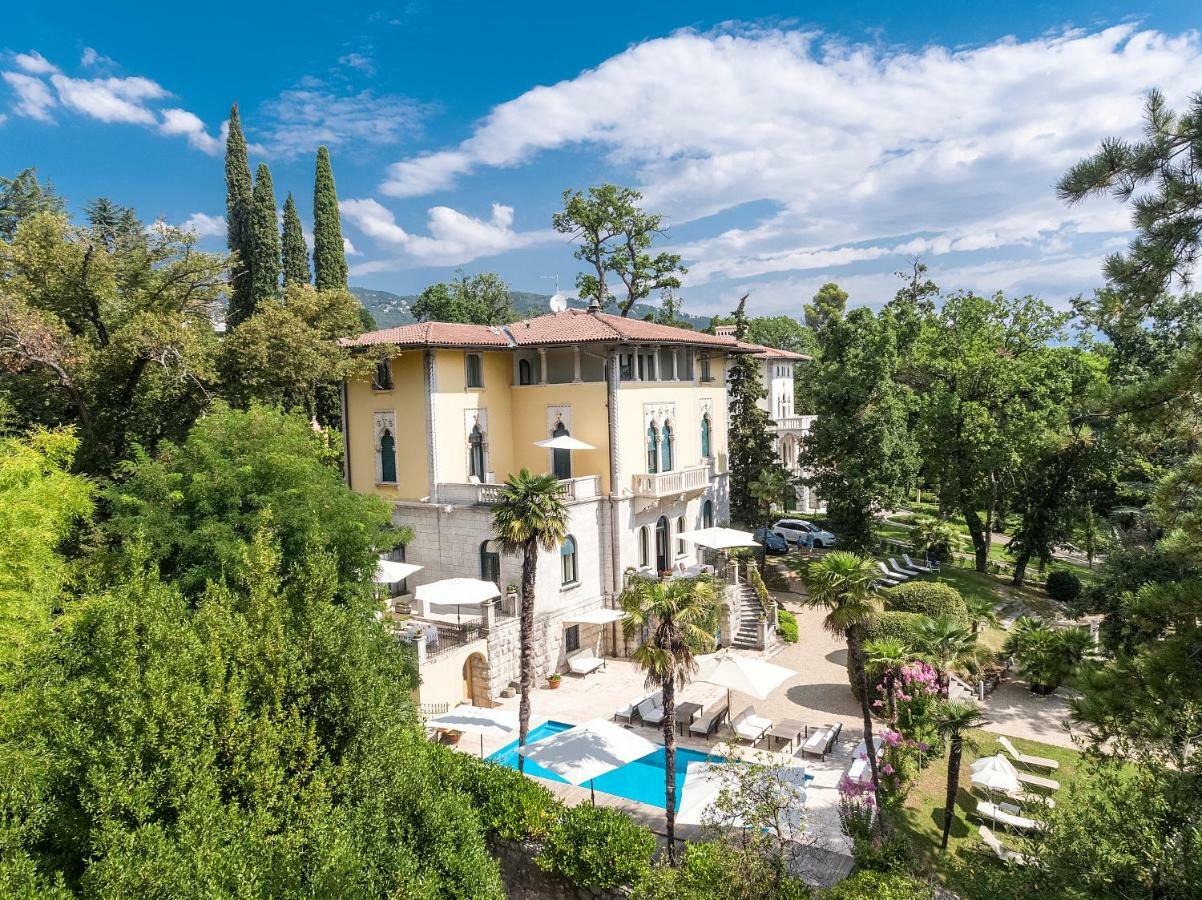 Hotel Villa Astra Lovran Exterior photo